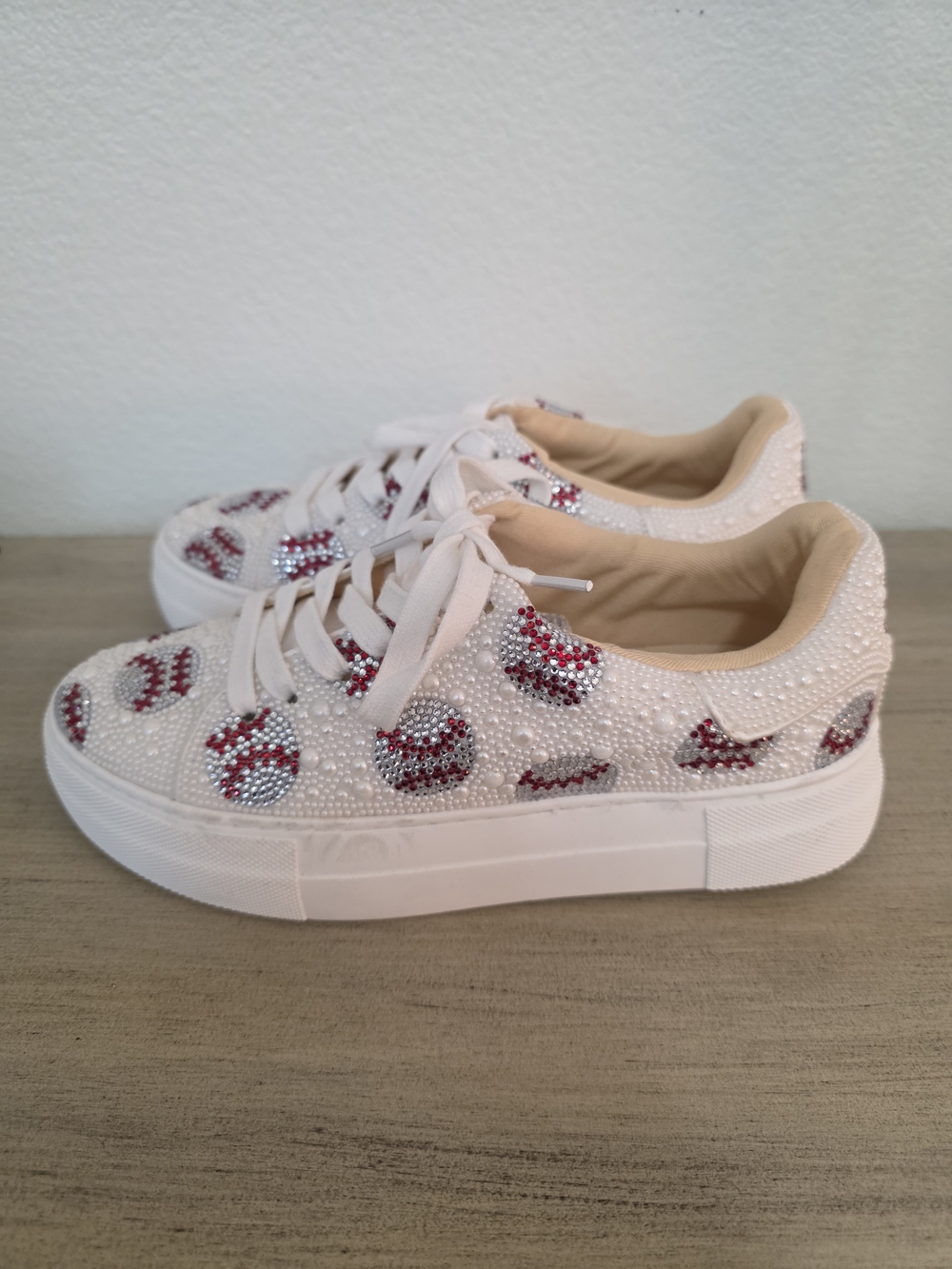 Betsey Johnson BASEBALL Women’s Embellished Pearl & Crystal White Sneakers 6 - Picture 4 of 6